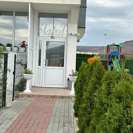 Tatul Apartment
