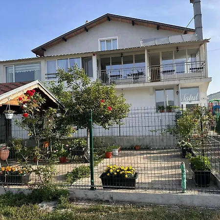 Apartament Tatul Momcziłgrad